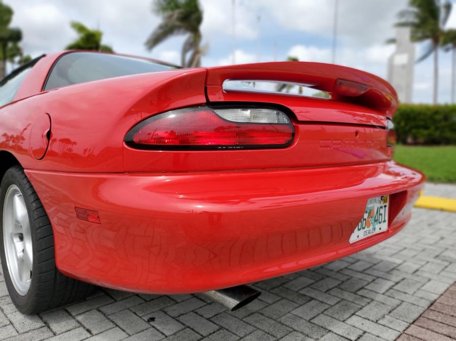 Детали экстерьера Chevrolet Camaro SS (1710) 1996 года  (фото 45 из 101)
